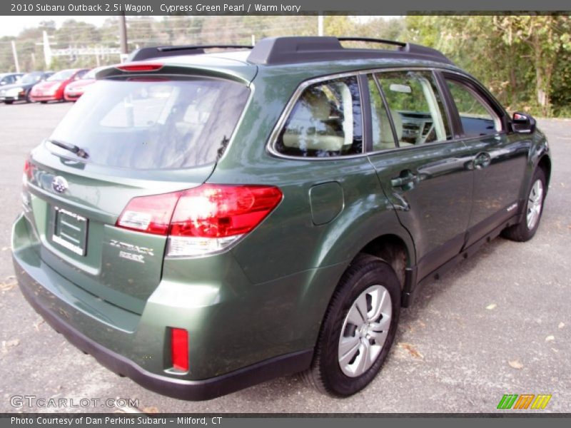 Cypress Green Pearl / Warm Ivory 2010 Subaru Outback 2.5i Wagon