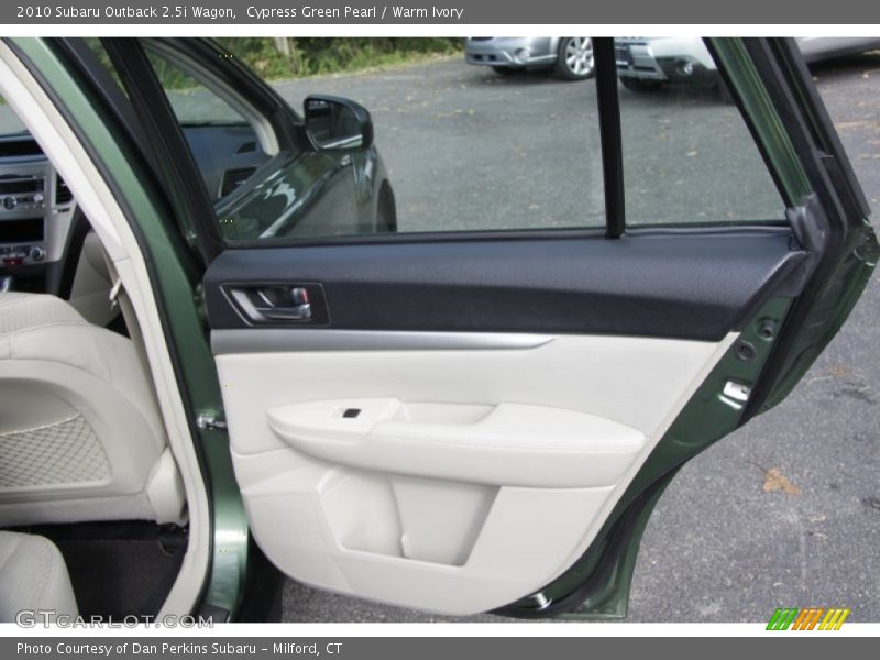 Door Panel of 2010 Outback 2.5i Wagon