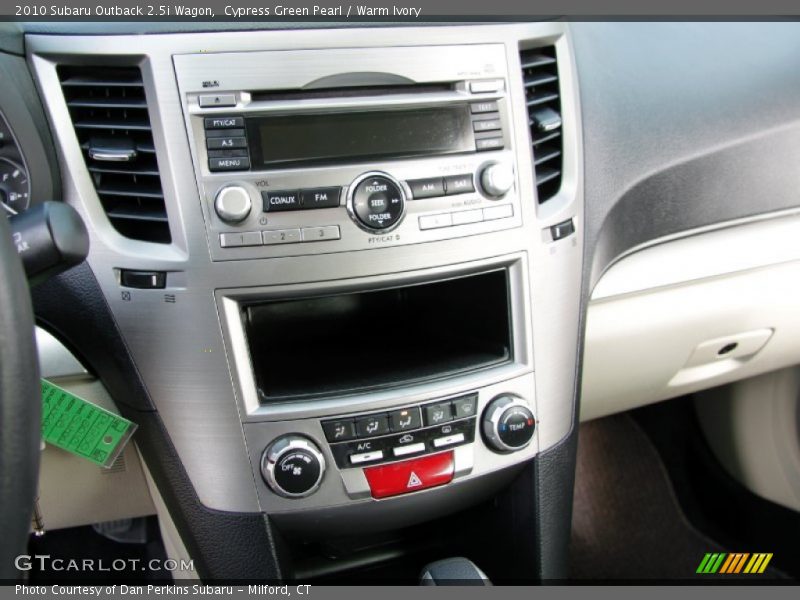 Cypress Green Pearl / Warm Ivory 2010 Subaru Outback 2.5i Wagon