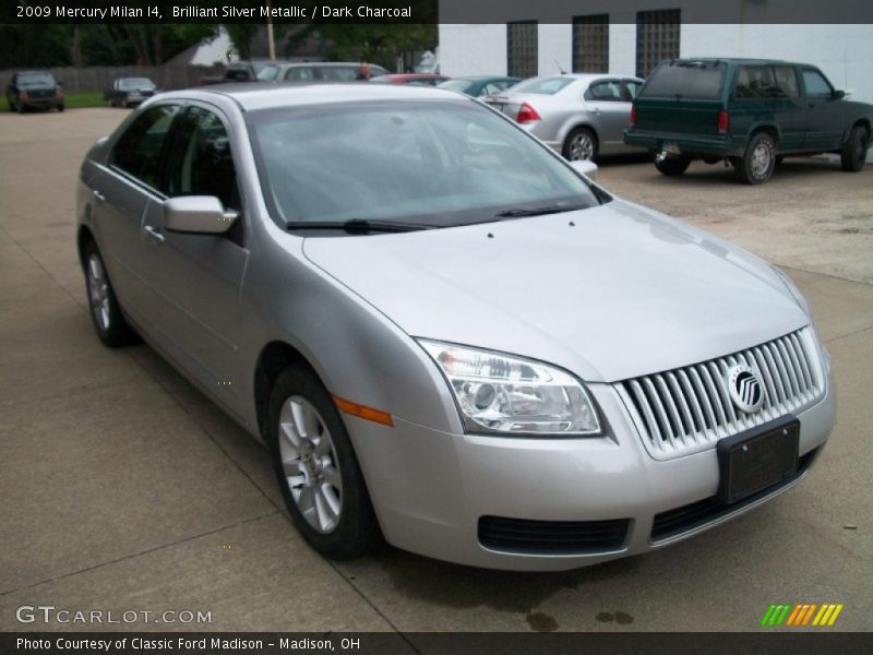Brilliant Silver Metallic / Dark Charcoal 2009 Mercury Milan I4