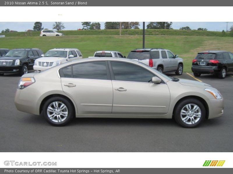 Sonoran Sand / Blond 2010 Nissan Altima 2.5 S