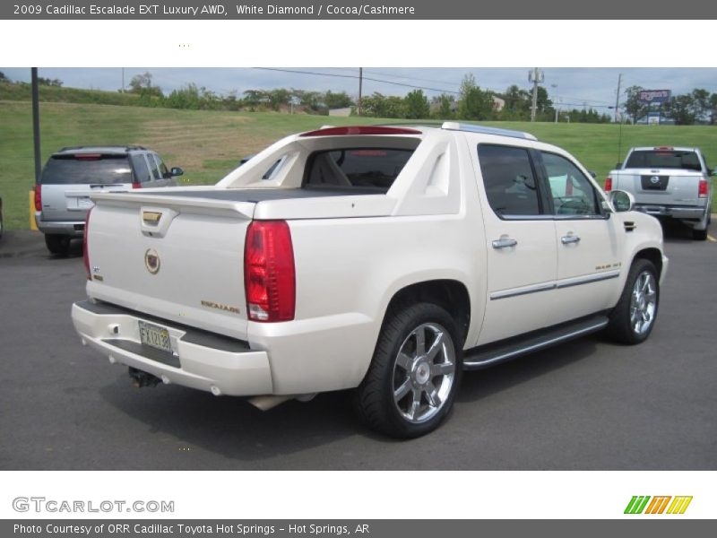 White Diamond / Cocoa/Cashmere 2009 Cadillac Escalade EXT Luxury AWD
