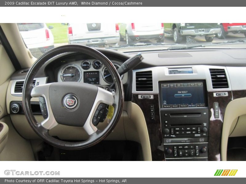White Diamond / Cocoa/Cashmere 2009 Cadillac Escalade EXT Luxury AWD