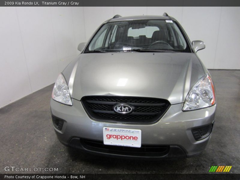 Titanium Gray / Gray 2009 Kia Rondo LX