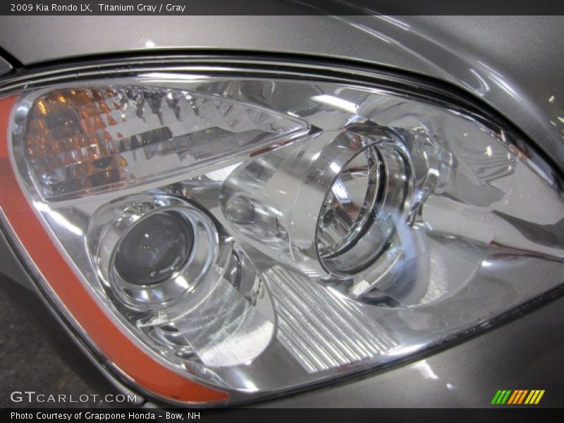Titanium Gray / Gray 2009 Kia Rondo LX