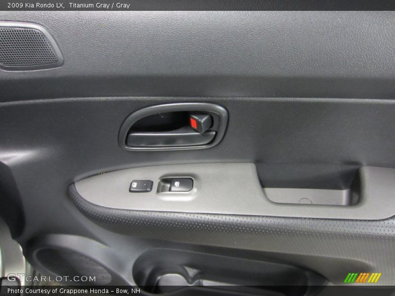 Titanium Gray / Gray 2009 Kia Rondo LX