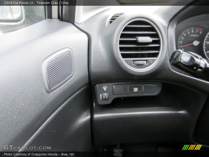 Titanium Gray / Gray 2009 Kia Rondo LX