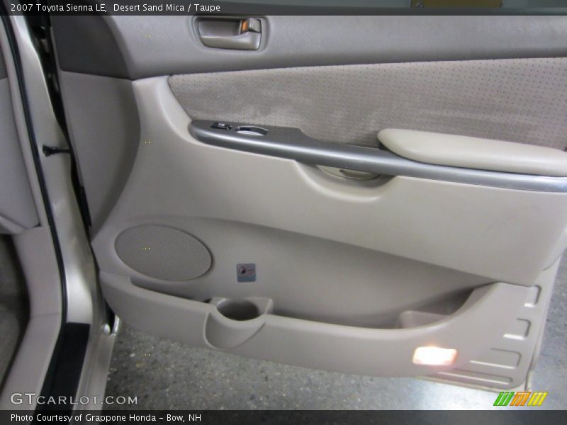 Desert Sand Mica / Taupe 2007 Toyota Sienna LE