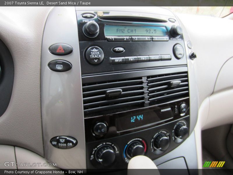Desert Sand Mica / Taupe 2007 Toyota Sienna LE