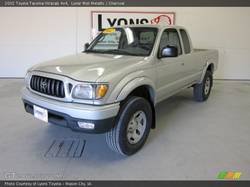 Lunar Mist Metallic / Charcoal 2002 Toyota Tacoma Xtracab 4x4