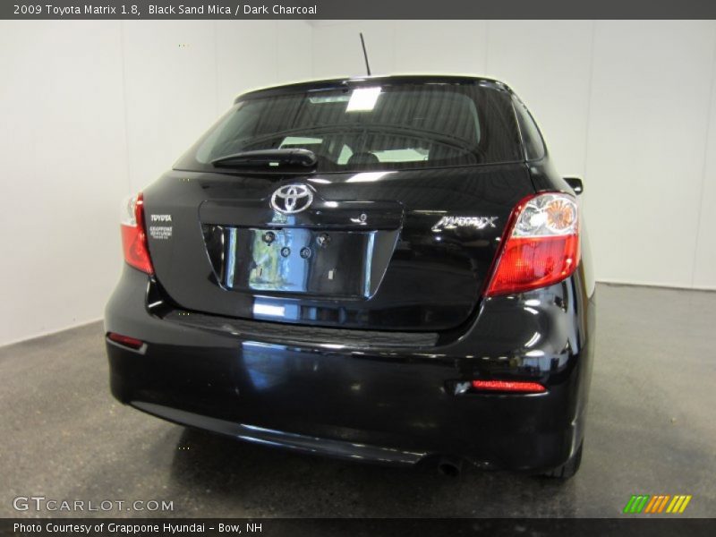Black Sand Mica / Dark Charcoal 2009 Toyota Matrix 1.8