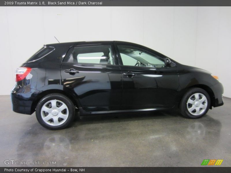Black Sand Mica / Dark Charcoal 2009 Toyota Matrix 1.8