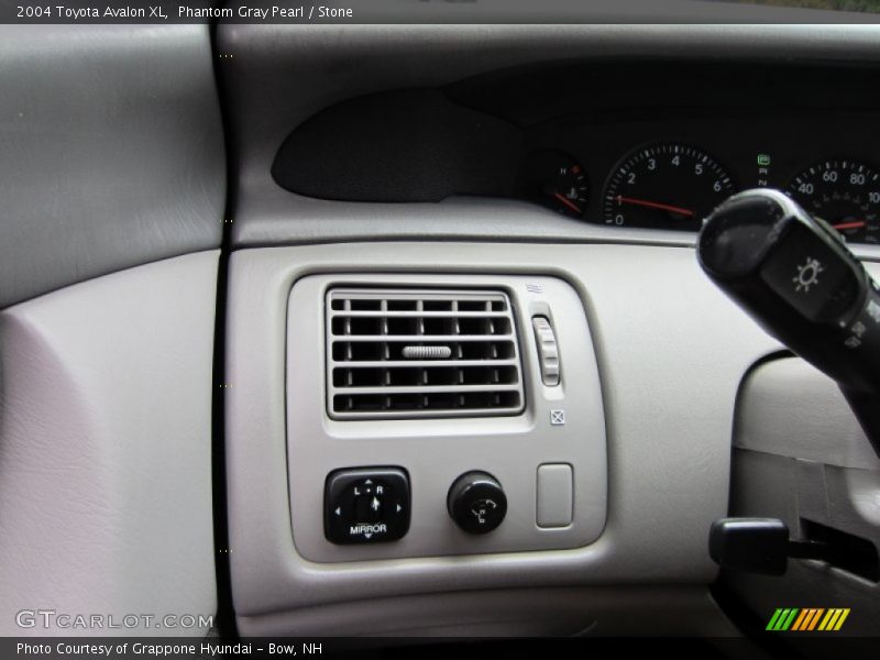 Phantom Gray Pearl / Stone 2004 Toyota Avalon XL