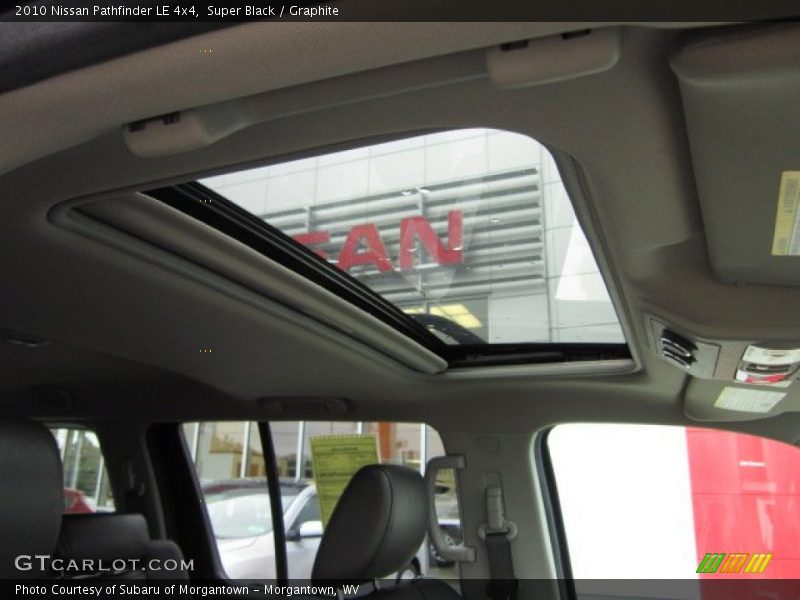 Super Black / Graphite 2010 Nissan Pathfinder LE 4x4