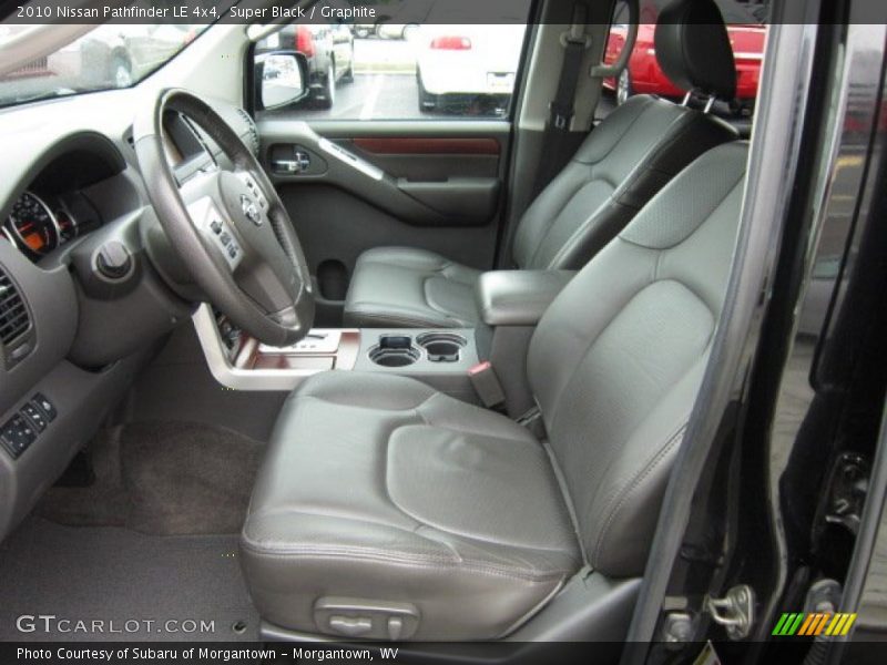  2010 Pathfinder LE 4x4 Graphite Interior