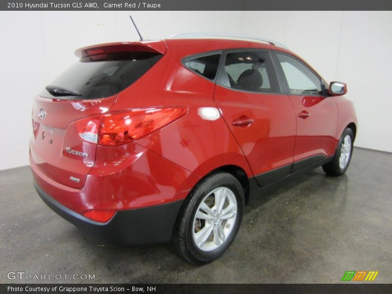  2010 Tucson GLS AWD Garnet Red