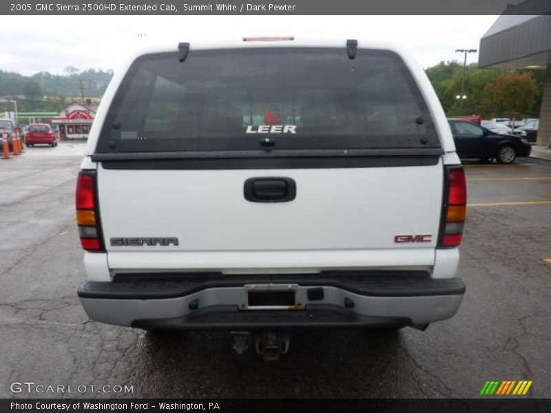 Summit White / Dark Pewter 2005 GMC Sierra 2500HD Extended Cab