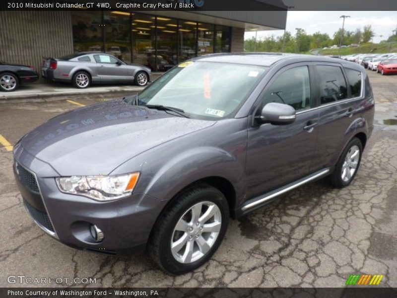 Front 3/4 View of 2010 Outlander GT 4WD