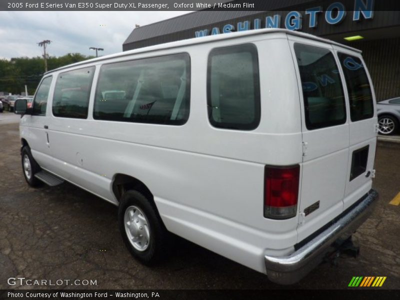 Oxford White / Medium Flint 2005 Ford E Series Van E350 Super Duty XL Passenger