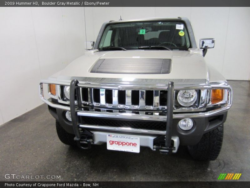 Boulder Gray Metallic / Ebony/Pewter 2009 Hummer H3