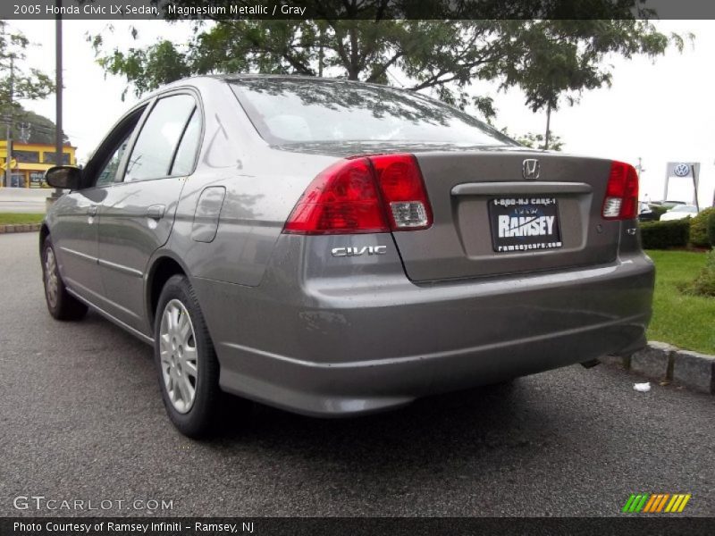 Magnesium Metallic / Gray 2005 Honda Civic LX Sedan