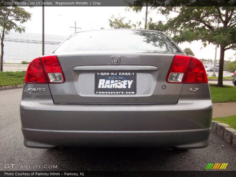 Magnesium Metallic / Gray 2005 Honda Civic LX Sedan