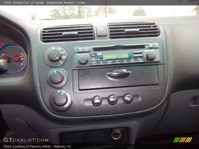 Magnesium Metallic / Gray 2005 Honda Civic LX Sedan