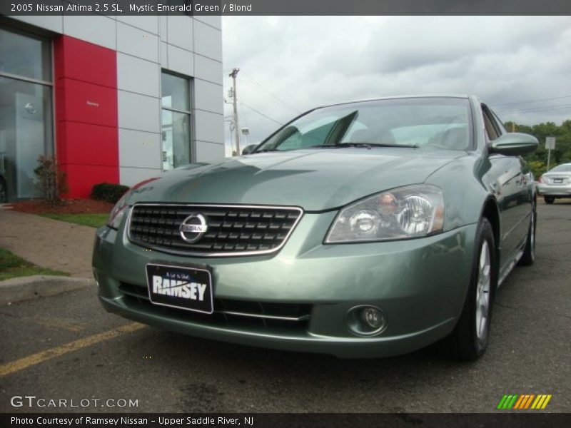 Mystic Emerald Green / Blond 2005 Nissan Altima 2.5 SL