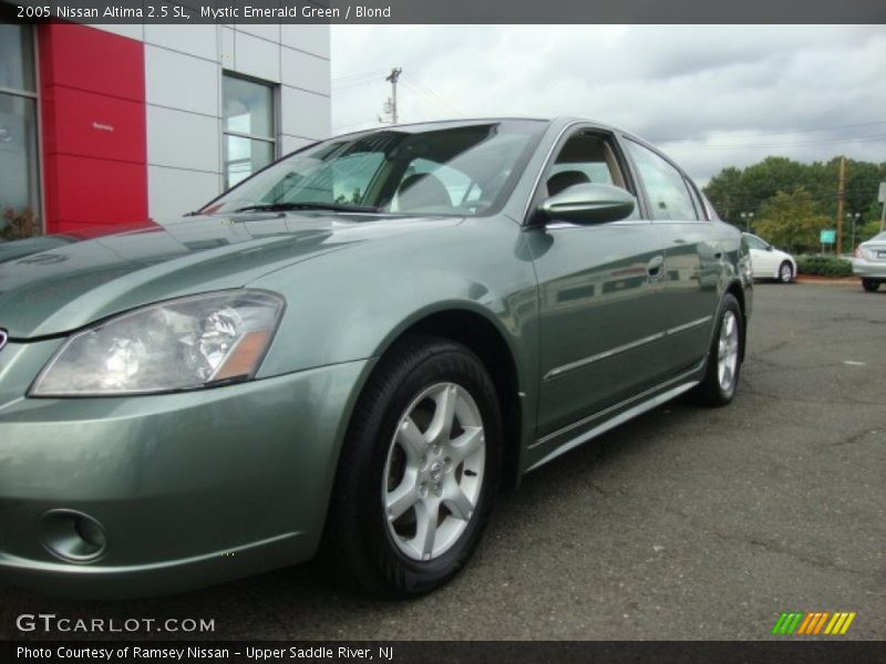 Mystic Emerald Green / Blond 2005 Nissan Altima 2.5 SL