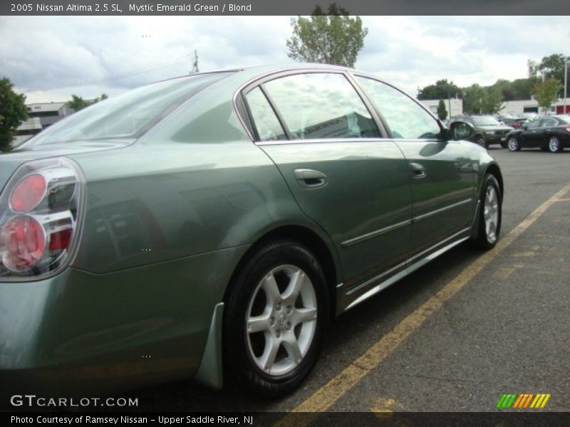Mystic Emerald Green / Blond 2005 Nissan Altima 2.5 SL