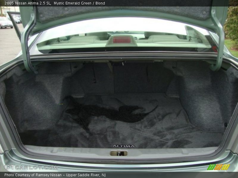 Mystic Emerald Green / Blond 2005 Nissan Altima 2.5 SL