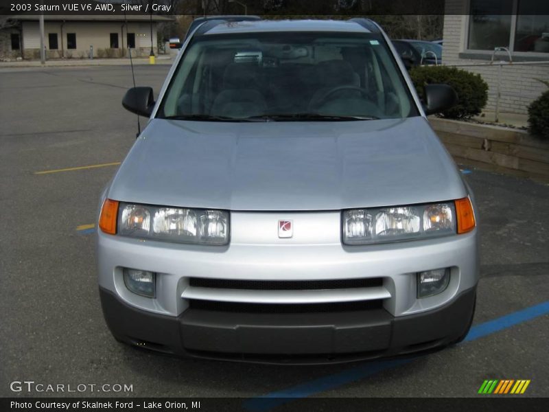 Silver / Gray 2003 Saturn VUE V6 AWD
