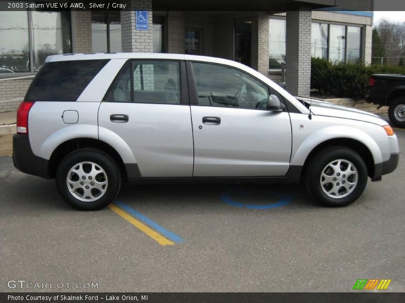 Silver / Gray 2003 Saturn VUE V6 AWD
