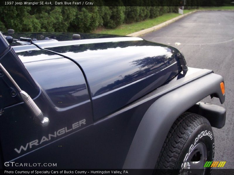 Dark Blue Pearl / Gray 1997 Jeep Wrangler SE 4x4