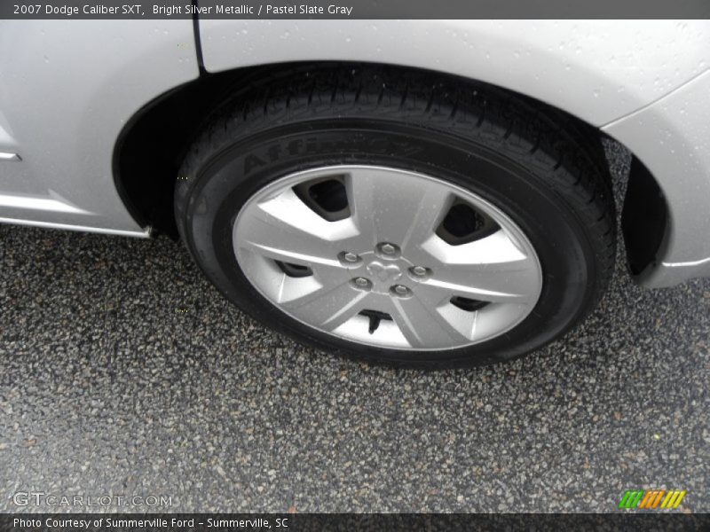 Bright Silver Metallic / Pastel Slate Gray 2007 Dodge Caliber SXT