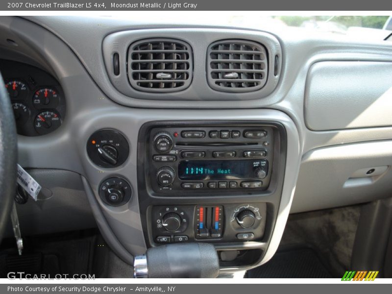 Moondust Metallic / Light Gray 2007 Chevrolet TrailBlazer LS 4x4