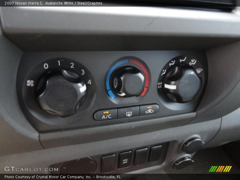Avalanche White / Steel/Graphite 2007 Nissan Xterra S
