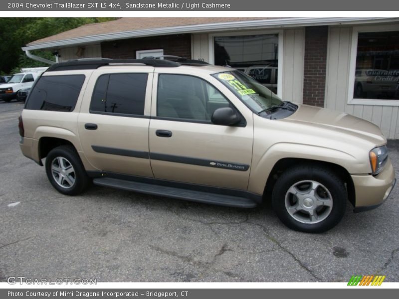Sandstone Metallic / Light Cashmere 2004 Chevrolet TrailBlazer EXT LS 4x4