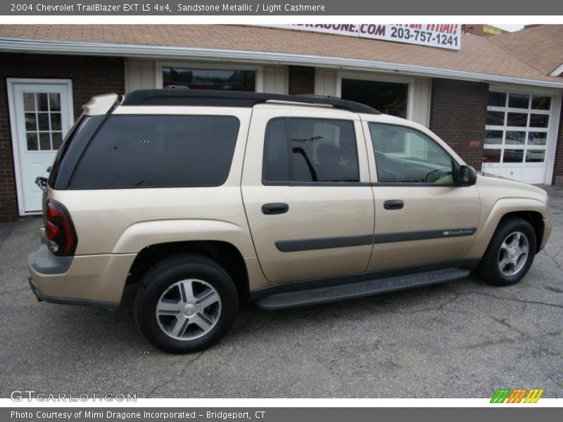 Sandstone Metallic / Light Cashmere 2004 Chevrolet TrailBlazer EXT LS 4x4