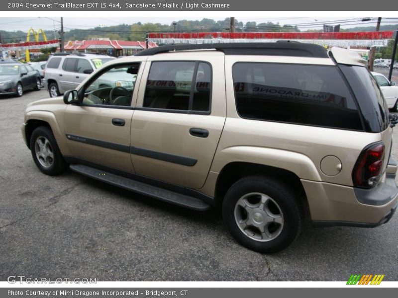 Sandstone Metallic / Light Cashmere 2004 Chevrolet TrailBlazer EXT LS 4x4