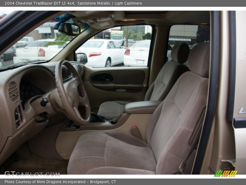 Sandstone Metallic / Light Cashmere 2004 Chevrolet TrailBlazer EXT LS 4x4