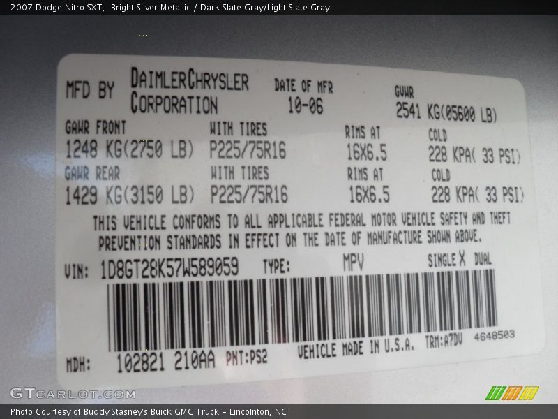 Bright Silver Metallic / Dark Slate Gray/Light Slate Gray 2007 Dodge Nitro SXT