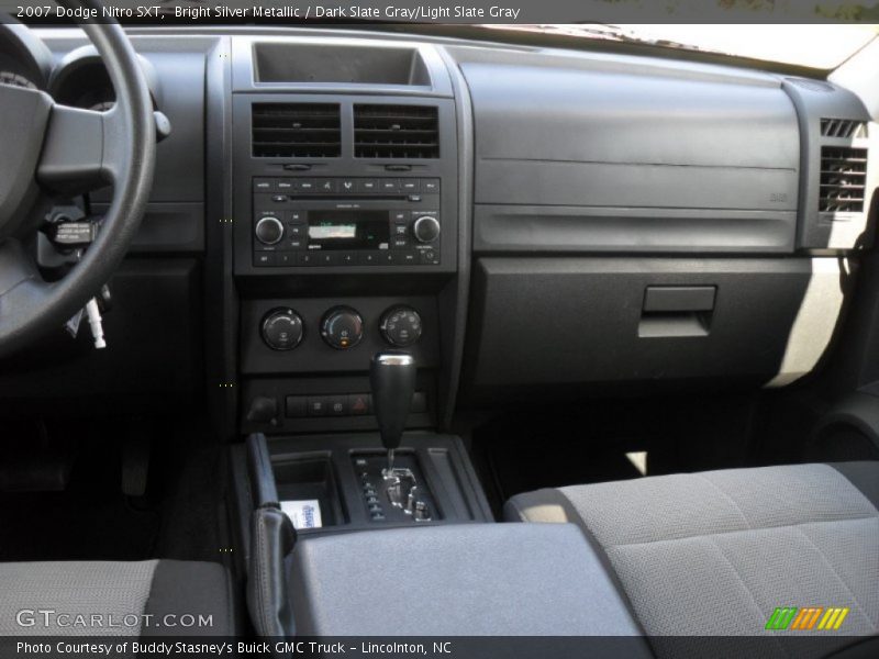 Bright Silver Metallic / Dark Slate Gray/Light Slate Gray 2007 Dodge Nitro SXT
