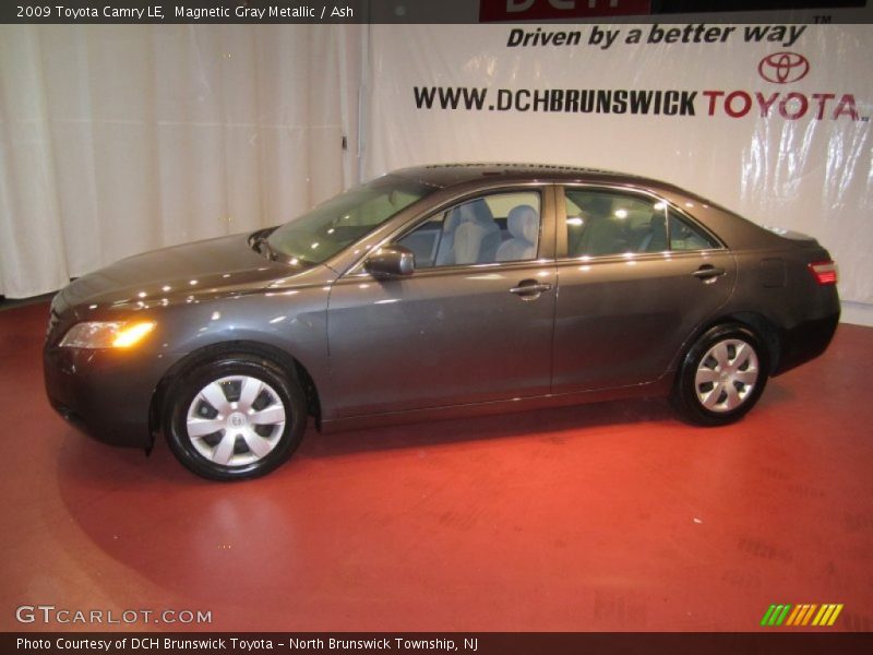 Magnetic Gray Metallic / Ash 2009 Toyota Camry LE