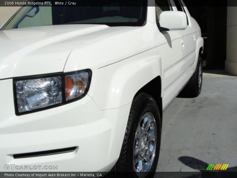 White / Gray 2006 Honda Ridgeline RTL