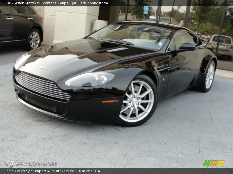 Front 3/4 View of 2007 V8 Vantage Coupe