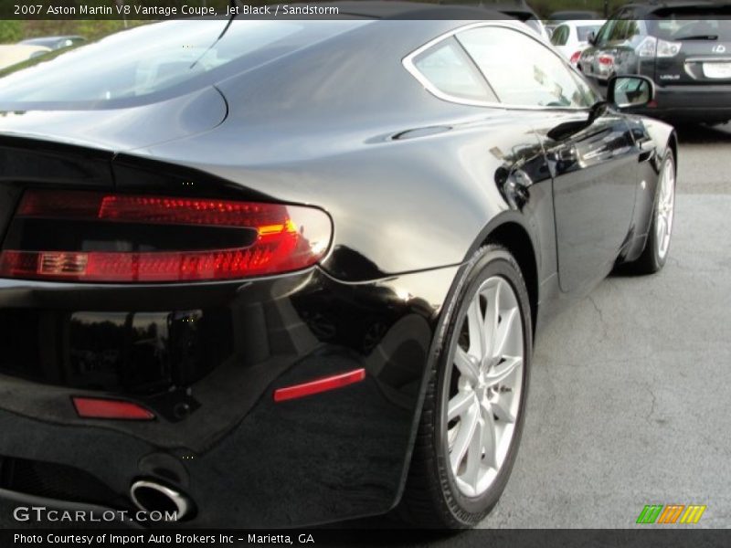 Jet Black / Sandstorm 2007 Aston Martin V8 Vantage Coupe