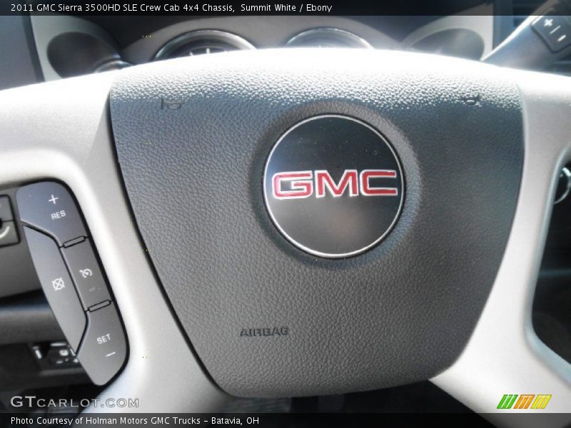 Summit White / Ebony 2011 GMC Sierra 3500HD SLE Crew Cab 4x4 Chassis