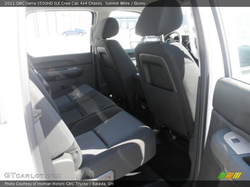 Summit White / Ebony 2011 GMC Sierra 3500HD SLE Crew Cab 4x4 Chassis