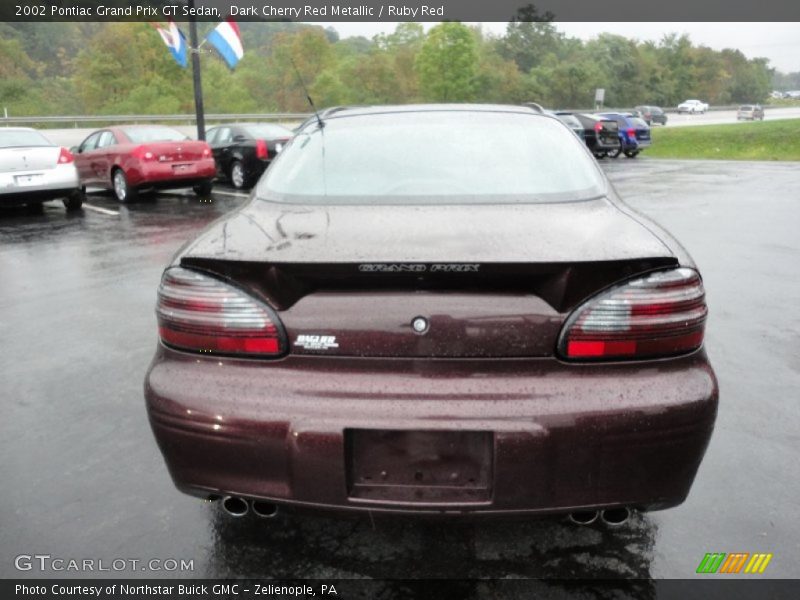 Dark Cherry Red Metallic / Ruby Red 2002 Pontiac Grand Prix GT Sedan